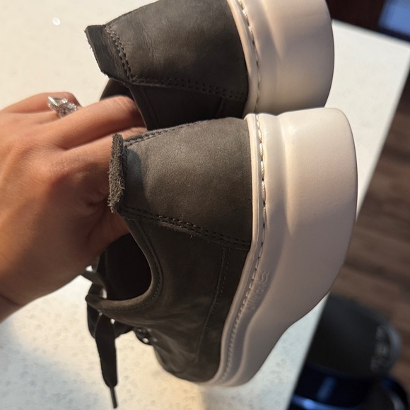 Camper Gray and Red Men's Sneakers - Picture 5 of 8